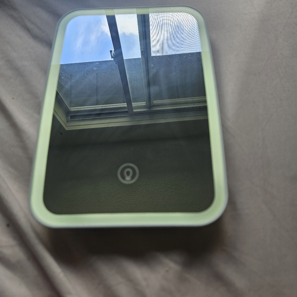 Light up mirror